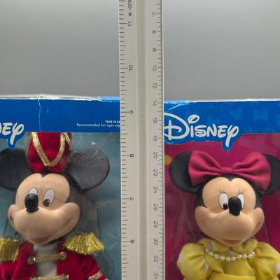 LOT 137B: Disney Wishes Can Come True Coin Bank & Mickey/Minnie Mouse Nutcrackers in Box