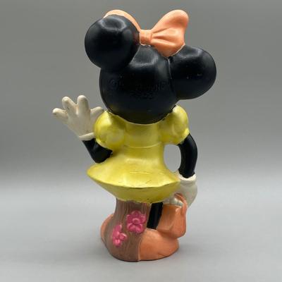 LOT 138B: Vintage Ceramic Minnie, Twistable Collector Toys & More