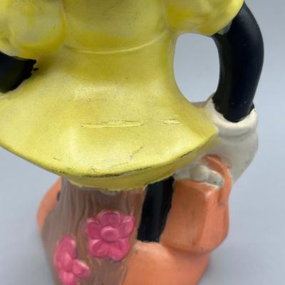 LOT 138B: Vintage Ceramic Minnie, Twistable Collector Toys & More