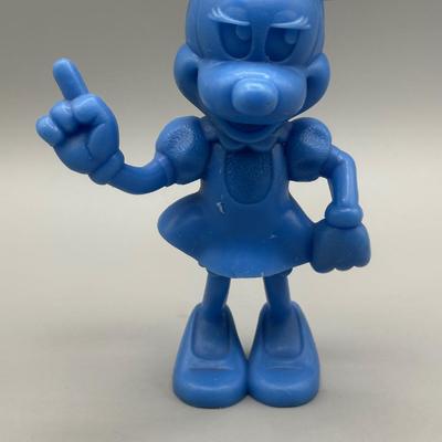 LOT 138B: Vintage Ceramic Minnie, Twistable Collector Toys & More