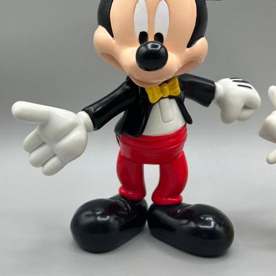 LOT 138B: Vintage Ceramic Minnie, Twistable Collector Toys & More