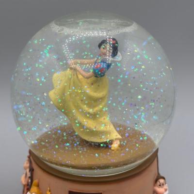 LOT: 144B: Disney x Enesco Waltz Of The Flowers & Listen To The Mocking Bird Musical Snow Globes
