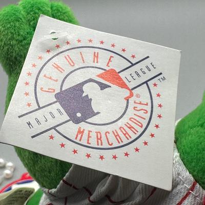 LOT 150B: Philadelphia Phillies Collection! Ryan Howard Bobble Head, Team Celebration Ornament & More