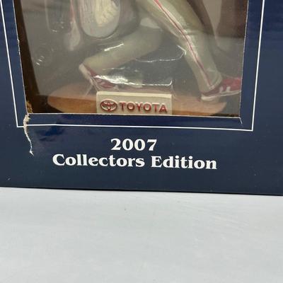 LOT 150B: Philadelphia Phillies Collection! Ryan Howard Bobble Head, Team Celebration Ornament & More