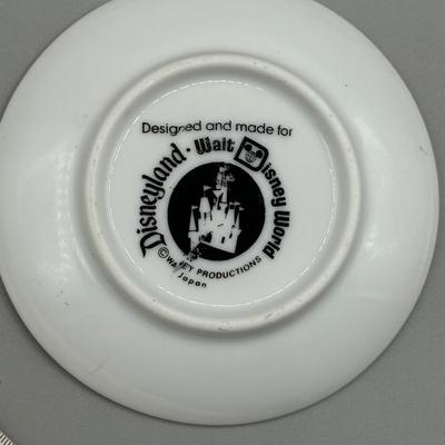 LOT 152B: Decorative Disney Plate Collection