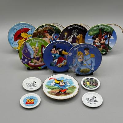 LOT 152B: Decorative Disney Plate Collection