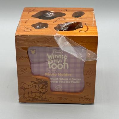 LOT 153B: Disney Photo Holder/Frame Collection