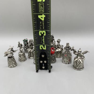 LOT 164 A: Wizard of Oz Pewter Thimble Collection