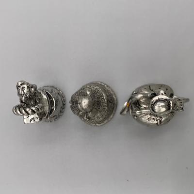 LOT 164 A: Wizard of Oz Pewter Thimble Collection