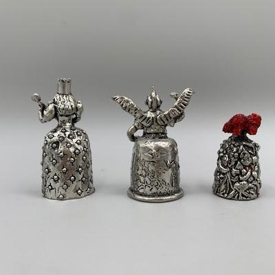 LOT 164 A: Wizard of Oz Pewter Thimble Collection