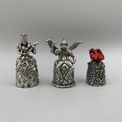 LOT 164 A: Wizard of Oz Pewter Thimble Collection