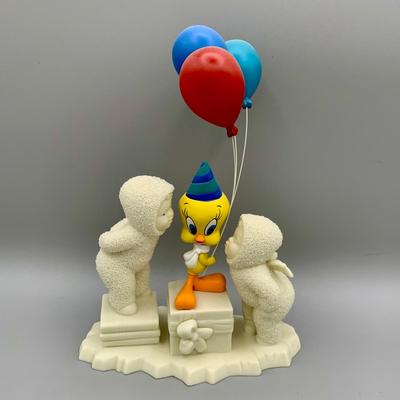 LOT 168 A: Department 56 Snowbabies The Guest Collection: "Under The Midnight Moon With Barbie", "A Kiss For You And 2000...