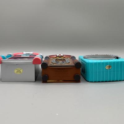 LOT 169 A: Elvis Presley Ornament Collection: Department 56 "Elvis Presley's Graceland", 1955 Cadillac Fleetwood, & More