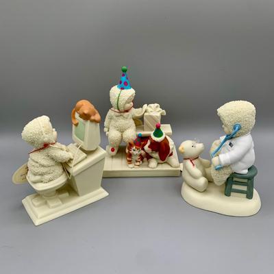 LOT 170 B: Department 56 Snowbabies Let's Pretend Collection: "Little Liberty", "For The Red White And Blue",...