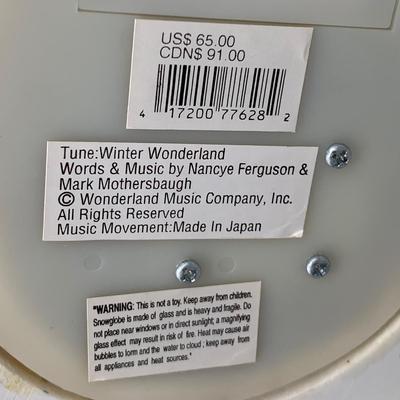 LOT 174 B: Disney 1999 Musical Snowglobe "Mickey's Clock Shop" Tune "Winter Wonderland"