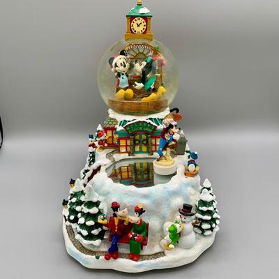 LOT 174 B: Disney 1999 Musical Snowglobe "Mickey's Clock Shop" Tune "Winter Wonderland"