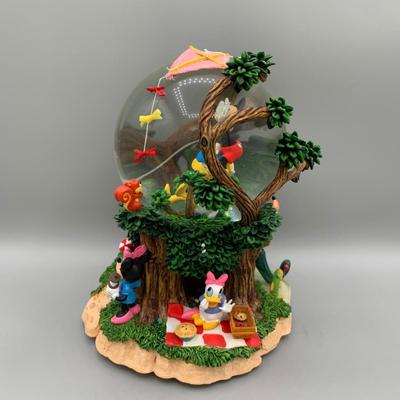 LOT 177 B: Disney Mickey & Friends Musical Snowglobe Tune "Let's Go Fly A Kite"