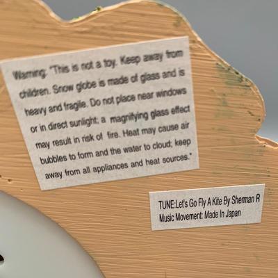 LOT 177 B: Disney Mickey & Friends Musical Snowglobe Tune "Let's Go Fly A Kite"