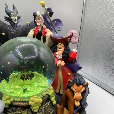 LOT 181 B: Disney Villains Musical Snowglobe Tune "Grim Grinning Ghosts"