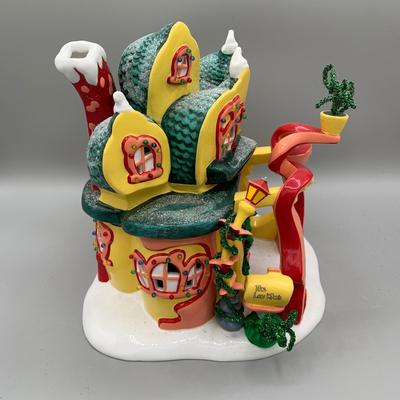 LOT 195 B: Department 56 Dr. Seuss How The Grinch Stole Christmas "Cindy Lou Who's House" Set