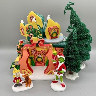LOT 195 B: Department 56 Dr. Seuss How The Grinch Stole Christmas "Cindy Lou Who's House" Set