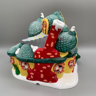 LOT 195 B: Department 56 Dr. Seuss How The Grinch Stole Christmas "Cindy Lou Who's House" Set