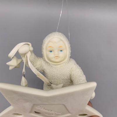 LOT 199 B: Department 56 Snowbabies "Frosty Frolic Castle", "Star Board 2000", "Gathering Stars In The...
