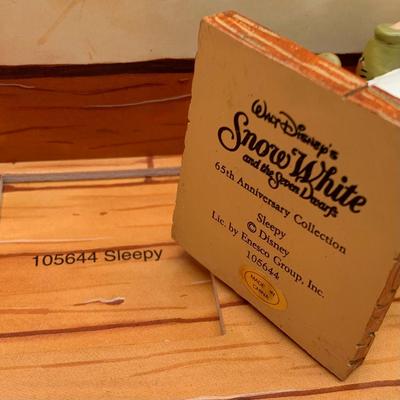 LOT 202 B: Disney Snow White And The Seven Dwarfs 65th Anniversary Collection by Enesco