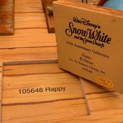 LOT 202 B: Disney Snow White And The Seven Dwarfs 65th Anniversary Collection by Enesco