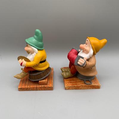 LOT 202 B: Disney Snow White And The Seven Dwarfs 65th Anniversary Collection by Enesco