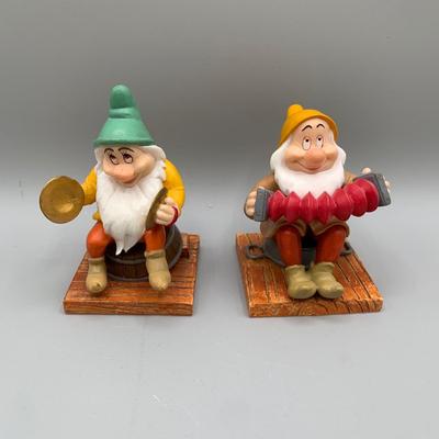 LOT 202 B: Disney Snow White And The Seven Dwarfs 65th Anniversary Collection by Enesco