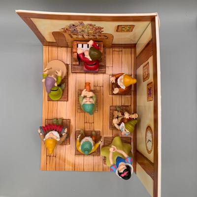 LOT 202 B: Disney Snow White And The Seven Dwarfs 65th Anniversary Collection by Enesco