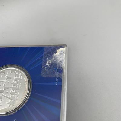 LOT 203 B: Star Wars Weekend Limited Edition .999 Silver Overlay Coin