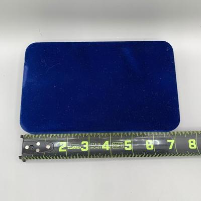 LOT 204 B: 75 Years With Mickey Silver Proof Medallions Collection ( 5 of 6 )