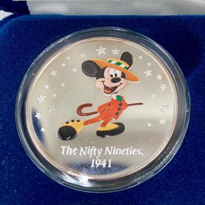 LOT 204 B: 75 Years With Mickey Silver Proof Medallions Collection ( 5 of 6 )