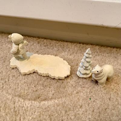 LOT 207 B: Large Department 56 Snowbabies Village Collection