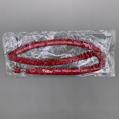 LOT 211 B: Philadelphia Phillies Veterans Stadium Collection: Limited Edition Magazine, Trading Cards, Pins, Die-Cast Tractor Trailer,...