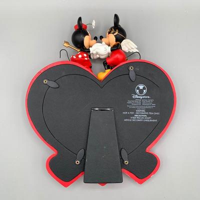 LOT 212 B: Disney Mickey And Minnie Valentines Day Frame Collection & 2003 Limited Edition Valentine Pin