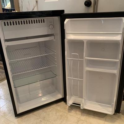 LOT 217 B: Igloo Mini Fridge Model #FR405