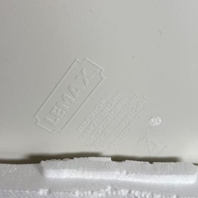 LOT 223B: Lemax Snowflake Paradrop Carnival Amusement Park Ride in Box