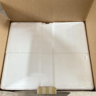 LOT 223B: Lemax Snowflake Paradrop Carnival Amusement Park Ride in Box