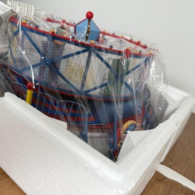 LOT 224B: Lemax Round Up Tilt-a-Whirl Carnival Amusement Park Ride in Box