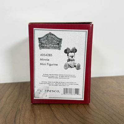 LOT 232B: Disney Parks Minnie & Daisy Shopping Bobblehead Figure, Jim Shore Disney Traditions Minnie Mini Figurine NIP &...