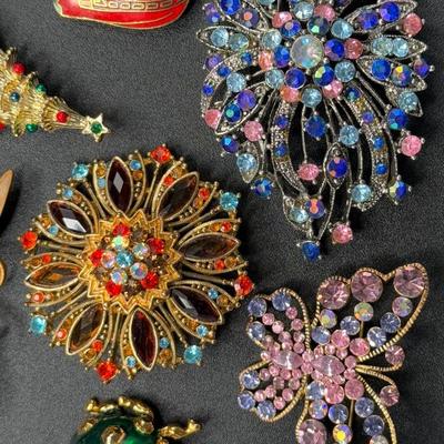 Vintage Lot of 14 Brooches - Butterflies, Christmas Tree, Flowers