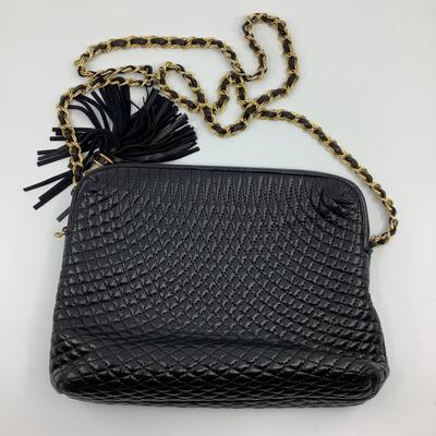 406 BALLY Black Leather Gold Metal Detail Shoulder Bag