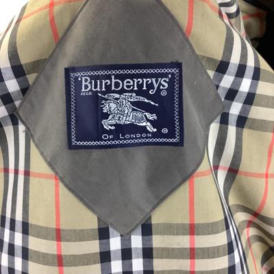 411 Vintage BURBERRY Green Khaki Trench Coat Size L42