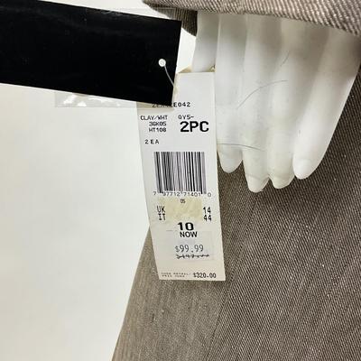 417 New with Tags ANNE KLEIN 2pc. Clay/White Suit Size 10