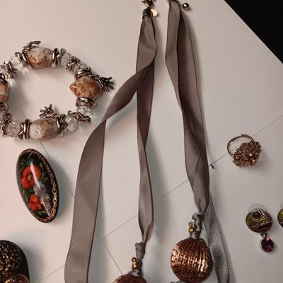 FASHION JEWELRY
