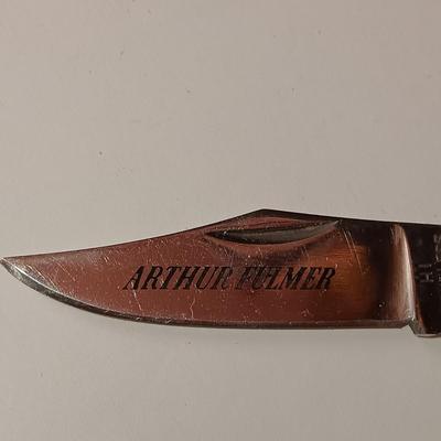 3 POCKET KNIVES AND A LAPEL PIN
