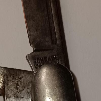 SCHRADE AND WESTERN POCKET KNIVES